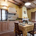 Silvia Apartment Roccalbegna